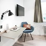 Hotel Town Living 3*