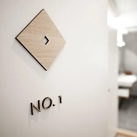 Hotel Town Living 3*