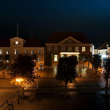 Town Living Hotel 3*