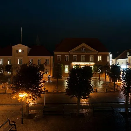 Town Living 3*